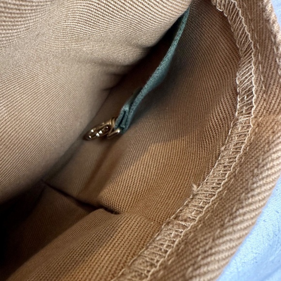 Filson Medium Rugged Twill Field Bag - Picture 7 of 16